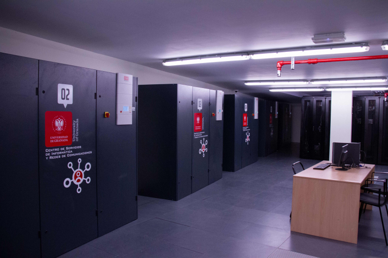 Centro de Servicios de Informática y Redes de Comunicaciones CPD PTS CSIRC armarios servicores